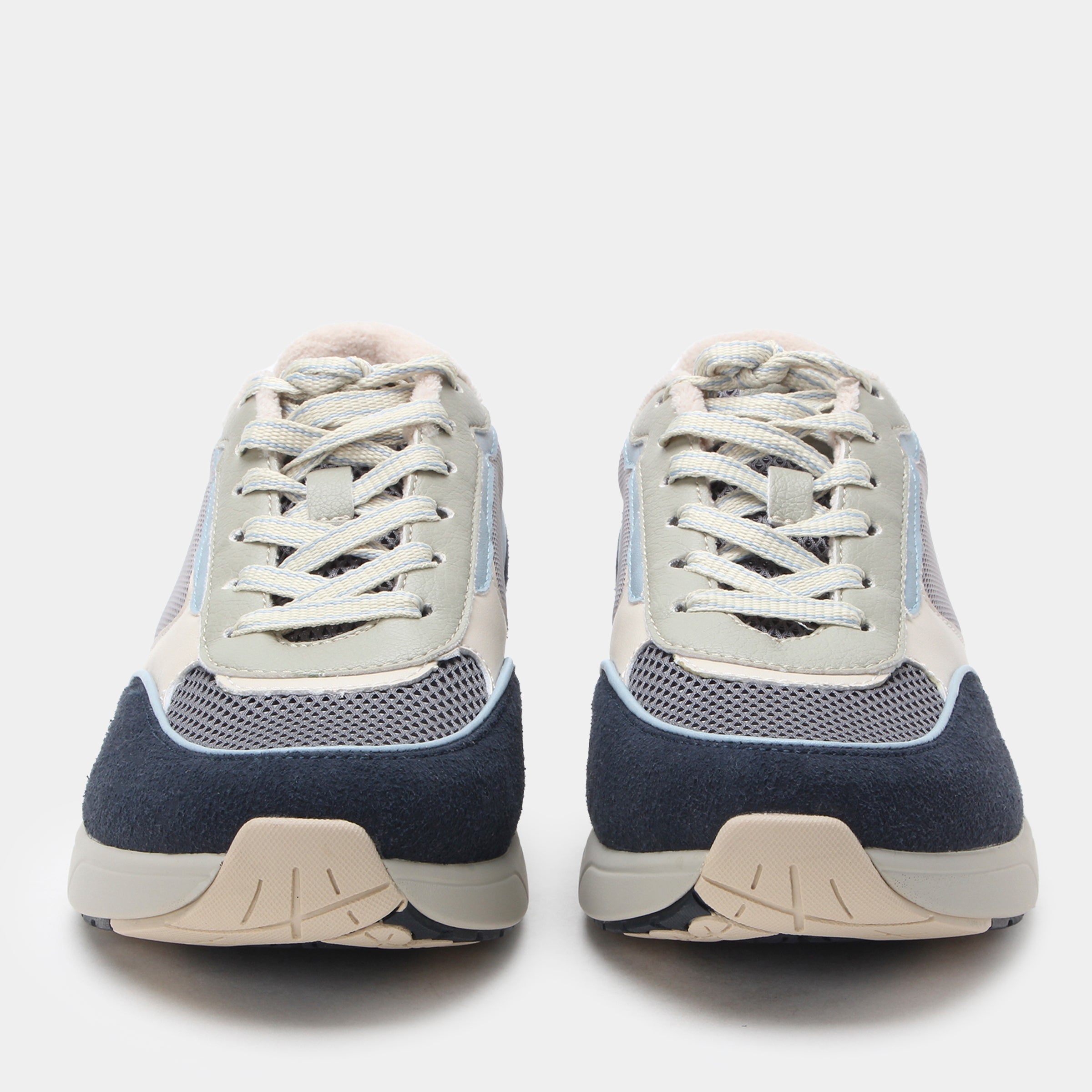 Embyr Retro Blue Shoe - EMB-8222